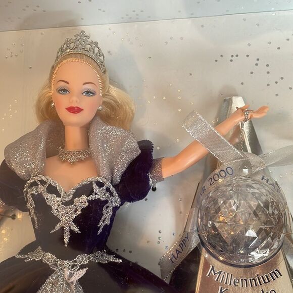 Vintage 2000 Mattel Millennium Princess Barbie in original box - Picture 3 of 6